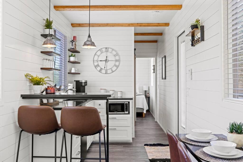 New! The Texas Longhorn-Luxury Container Home Fredericksburg Zewnętrze zdjęcie