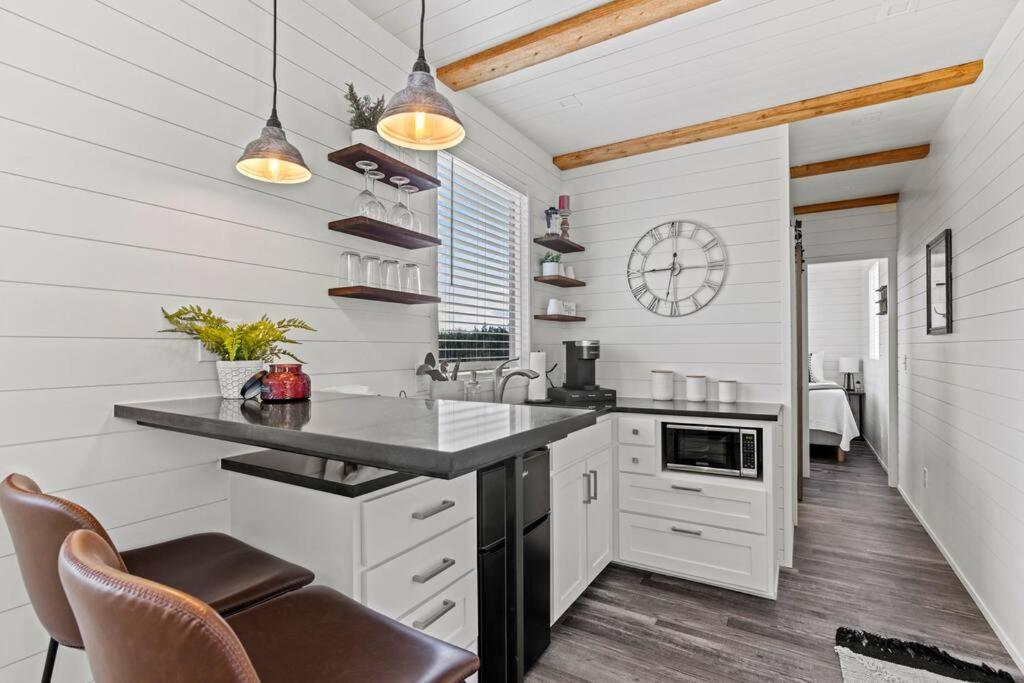New! The Texas Longhorn-Luxury Container Home Fredericksburg Zewnętrze zdjęcie
