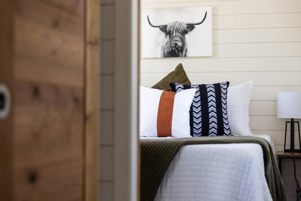 New! The Texas Longhorn-Luxury Container Home Fredericksburg Zewnętrze zdjęcie